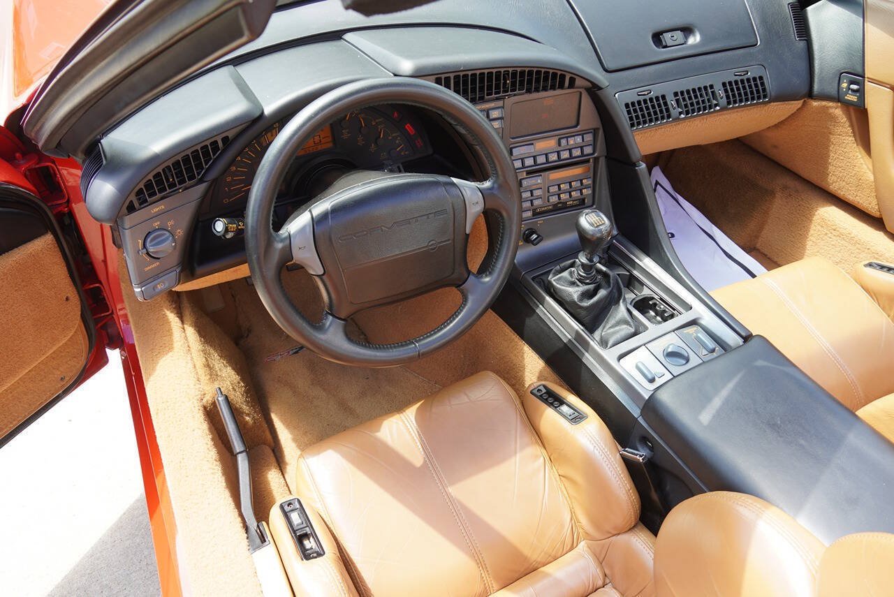 Used 1990 Chevrolet Corvette ZR-1 RWD image 30