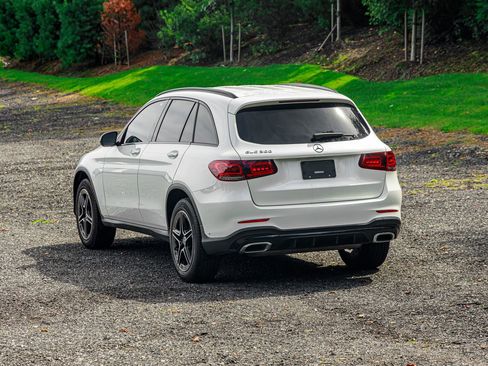 Used 2021 Mercedes-Benz GLC 300 w/ AMG Line image 7