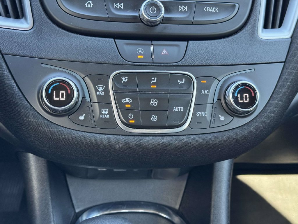 Used 2025 Chevrolet Malibu LT FWD image 5