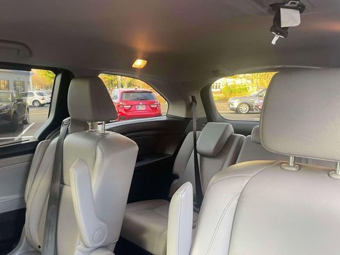 Certified 2023 Honda Odyssey EX-L image 13