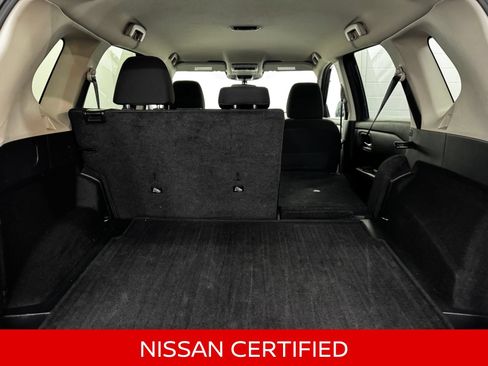 Certified 2025 Nissan Rogue SV AWD/4WD image 38