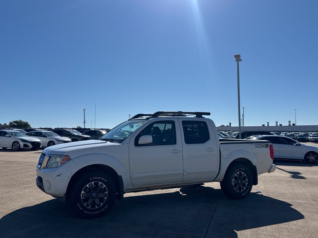 Used 2015 Nissan Frontier PRO-4X w/ Pro-4x Luxury Package AWD/4WD image 13
