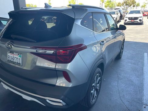Used 2021 Kia Seltos EX AWD/4WD image 11