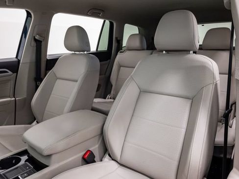Used 2022 Volkswagen Atlas SE FWD image 9