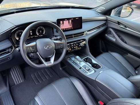 Certified 2025 INFINITI QX60 Luxe w/ Black Edition image 12