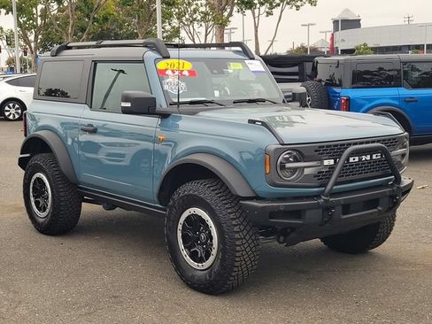 Certified 2021 Ford Bronco Badlands AWD/4WD image 3