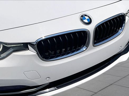 Used 2016 BMW 328i xDrive Sedan AWD/4WD image 30