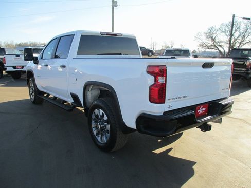 Certified 2024 Chevrolet Silverado 2500 Custom w/ Custom Value Package image 9