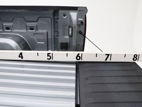 Used 2024 Chevrolet Silverado 1500 LT image 11