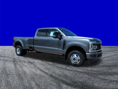New 2025 Ford F350 Platinum w/ FX4 Off-Road Package