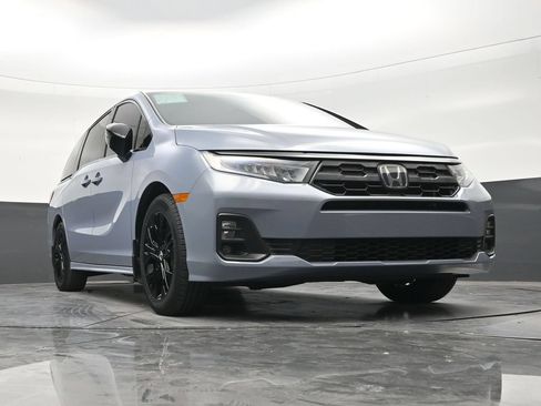Used 2025 Honda Odyssey Sport-L image 25