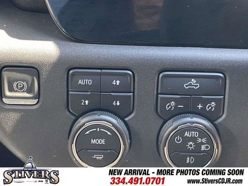 Used 2023 Chevrolet Silverado 1500 LT Trail Boss AWD/4WD image 34