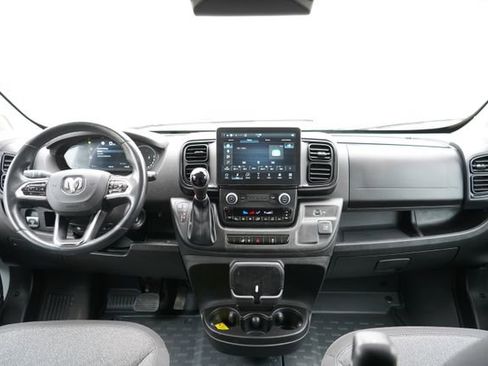 Used 2024 RAM ProMaster 2500 w/ Premium Convenience Group FWD image 16
