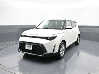 Certified 2023 Kia Soul S image 1