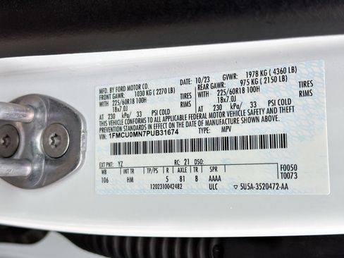 Used 2023 Ford Escape ST-Line w/ Tech Pack #1 FWD image 23