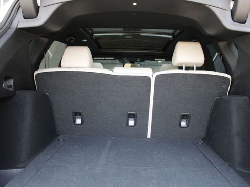 Used 2025 Acura RDX SH-AWD image 12