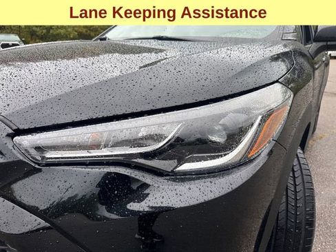 Certified 2024 Toyota Corolla Cross SE image 6