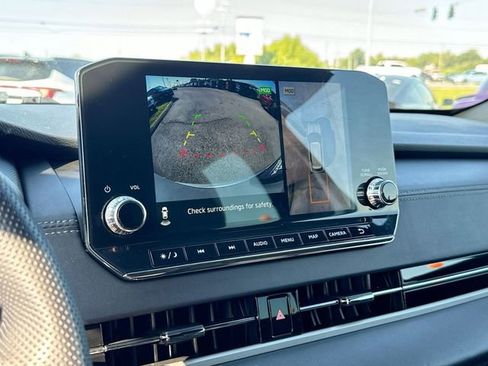 Used 2023 Mitsubishi Outlander SE image 19