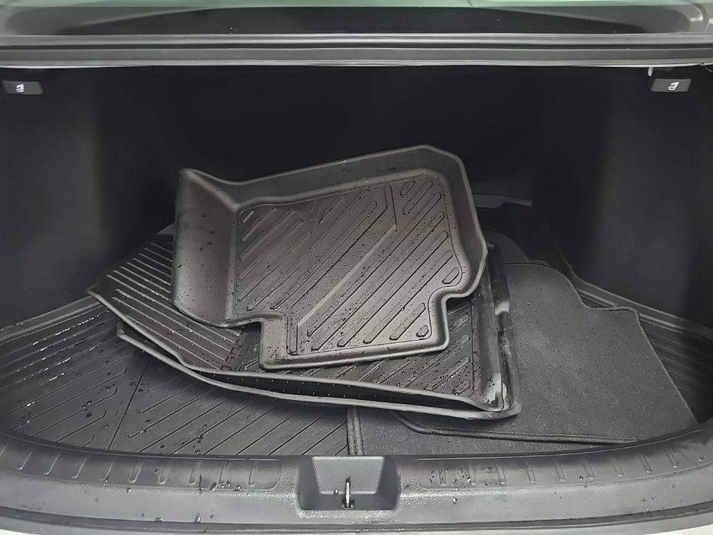 Used 2025 Honda Civic Sport image 12