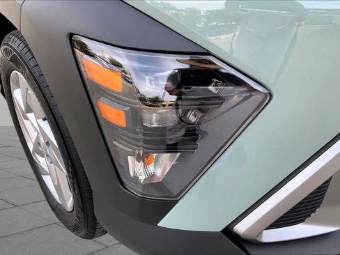 Used 2026 Hyundai Kona SE FWD image 26