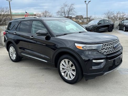 Used 2022 Ford Explorer Limited w/ Limited Technology Package image 6