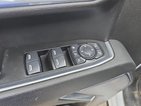 Used 2025 GMC Sierra 3500 Denali AWD/4WD image 7
