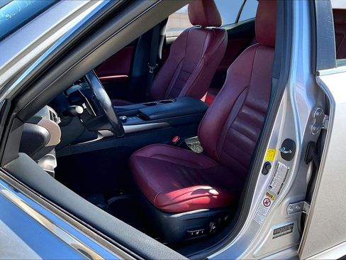 Used 2016 Lexus IS 200t Base image 23