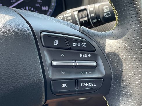 Used 2020 Hyundai Kona Limited FWD image 14