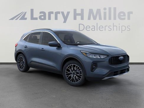 New 2026 Ford Escape PHEV image 7