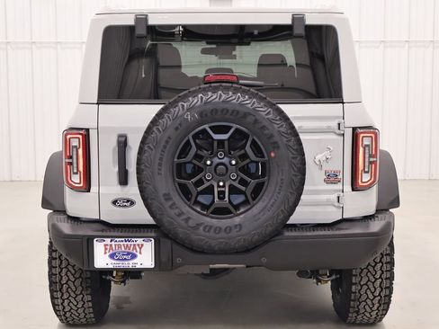 New 2026 Ford Bronco Badlands image 8