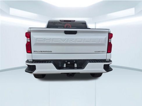 Used 2021 Chevrolet Silverado 1500 Custom RWD image 5