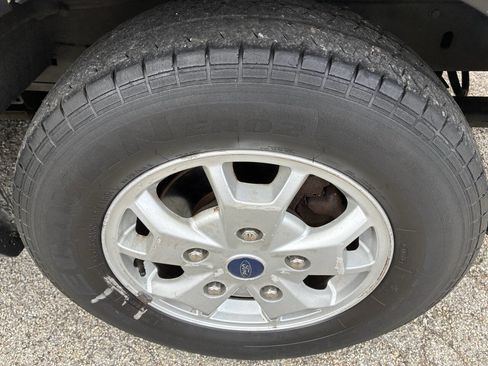 Used 2015 Ford Transit 350 XL RWD image 23