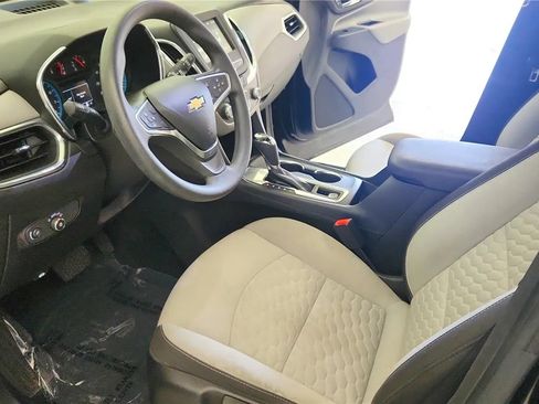 Used 2018 Chevrolet Equinox LS FWD image 22