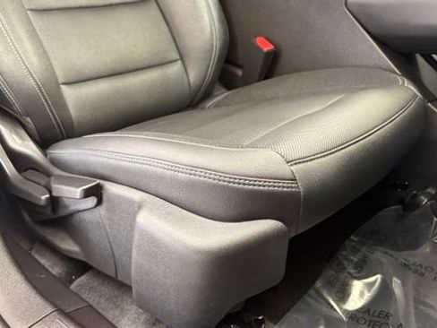 Used 2024 Chevrolet Equinox EV LT AWD/4WD image 22