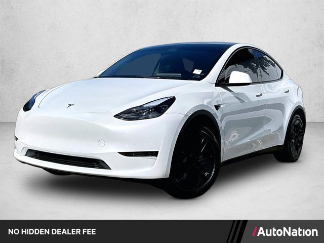 Used 2025 Tesla Model Y Long Range RWD image 1