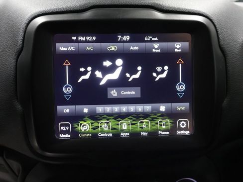 Used 2022 Jeep Renegade Trailhawk AWD/4WD image 26