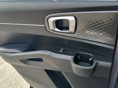 Used 2023 Kia Sorento S w/ Panoramic Sunroof Package FWD image 13