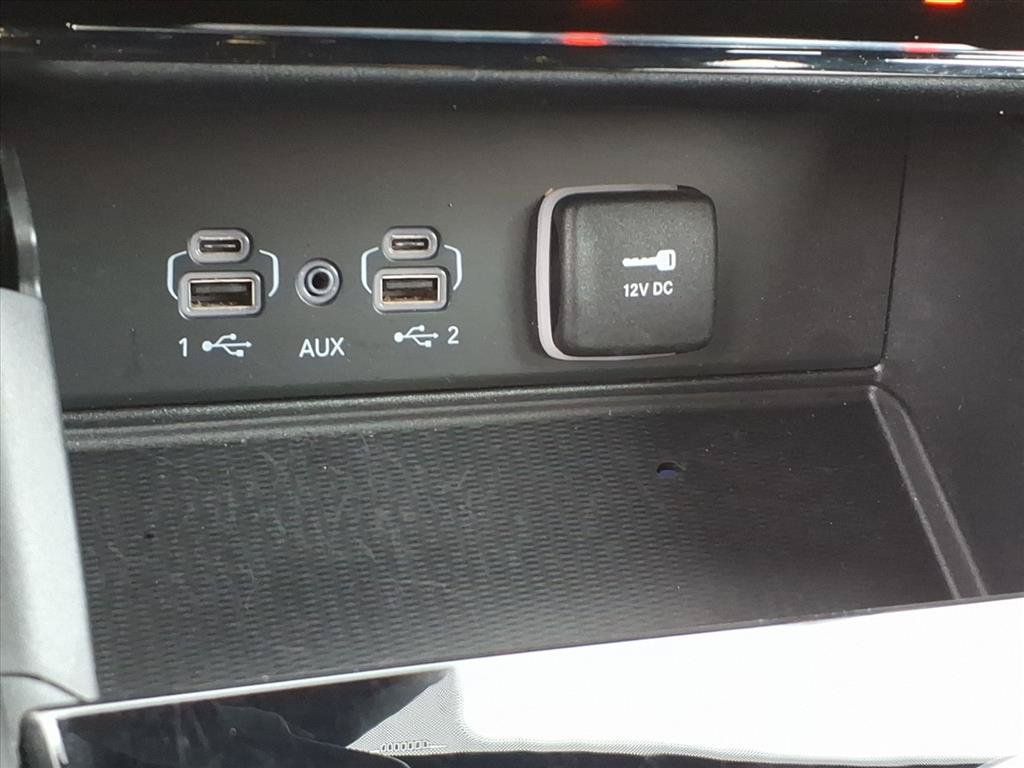 Used 2025 Jeep Grand Cherokee L Altitude AWD/4WD image 32