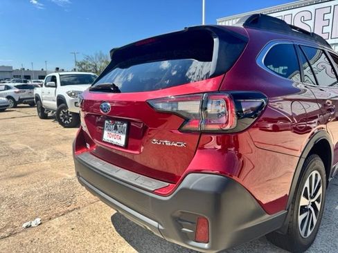 Used 2020 Subaru Outback Premium AWD/4WD image 8