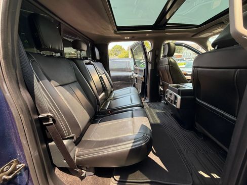 Used 2018 Ford F150 Lariat w/ Equipment Group 502A Luxury AWD/4WD image 15