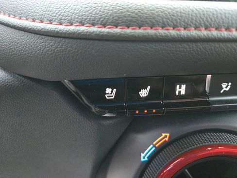 Used 2022 Chevrolet Blazer RS w/ Enhanced Convenience Package image 25