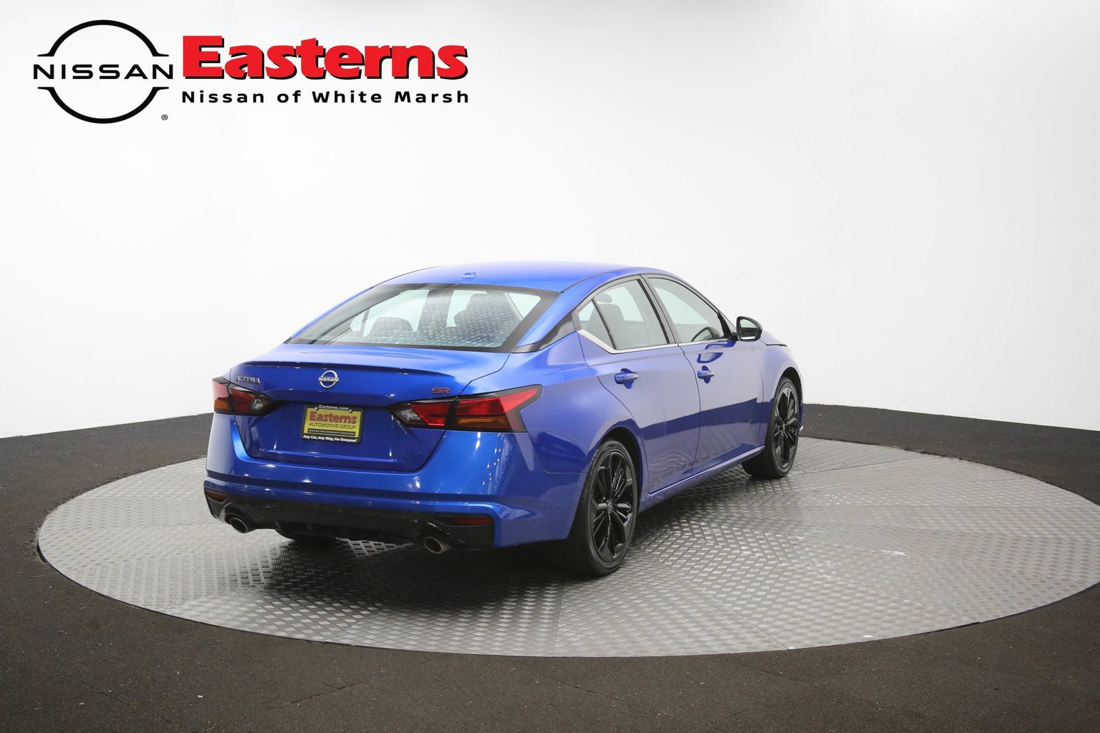 Used 2025 Nissan Altima 2.5 SR FWD image 40