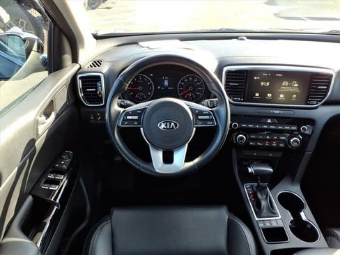 Used 2022 Kia Sportage EX image 7