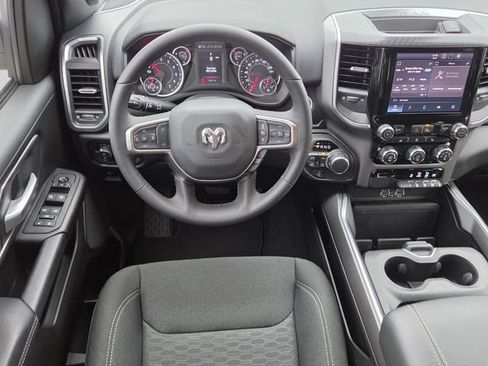 Used 2025 RAM 1500 Big Horn AWD/4WD image 12