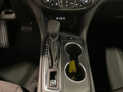 Used 2024 Chevrolet Equinox LT AWD/4WD image 32