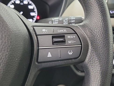 Certified 2025 Honda HR-V LX image 27