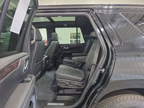 Used 2024 Chevrolet Tahoe Z71 w/ Luxury Package AWD/4WD image 23