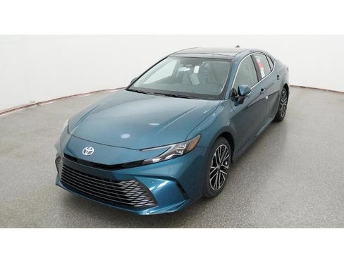 New 2026 Toyota Camry XLE image 16
