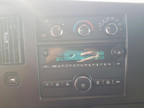 Used 2023 GMC Savana 2500 w/ Driver Convenience Package image 14