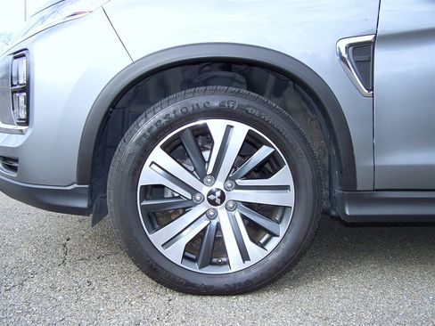 Used 2021 Mitsubishi Outlander Sport SE image 18